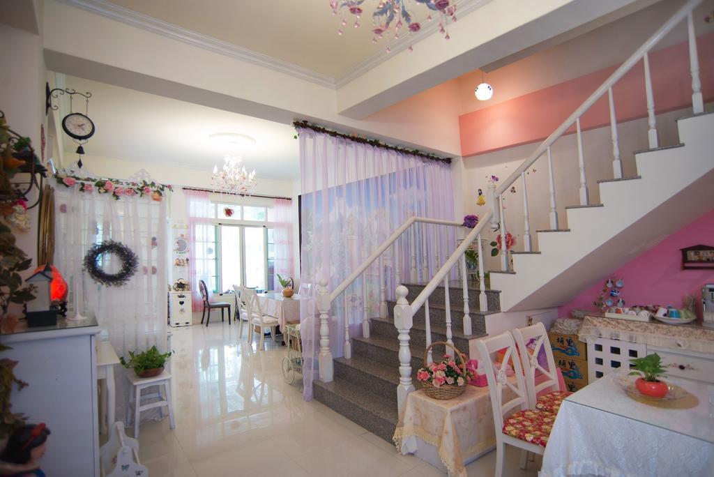 Rose Castle Apartment Taitung Bagian luar foto