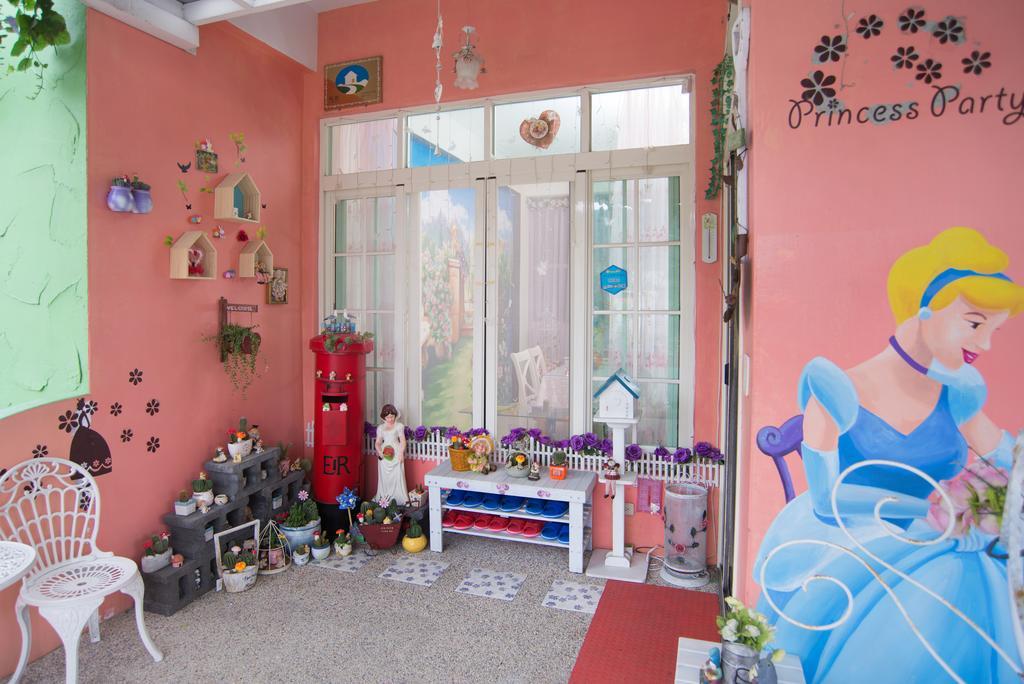 Rose Castle Apartment Taitung Bagian luar foto