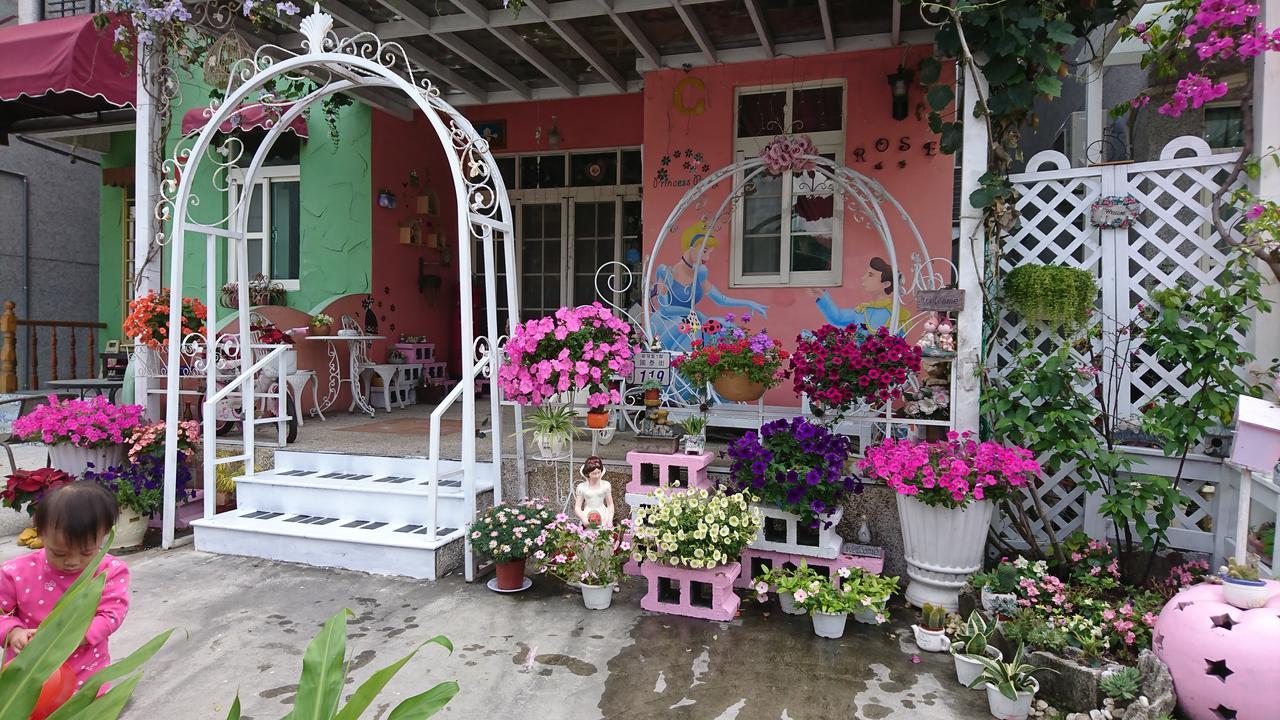 Rose Castle Apartment Taitung Bagian luar foto