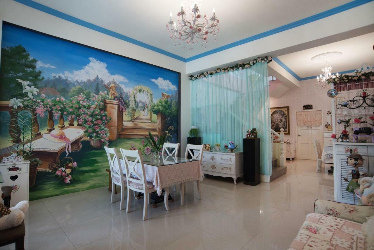 Rose Castle Apartment Taitung Bagian luar foto