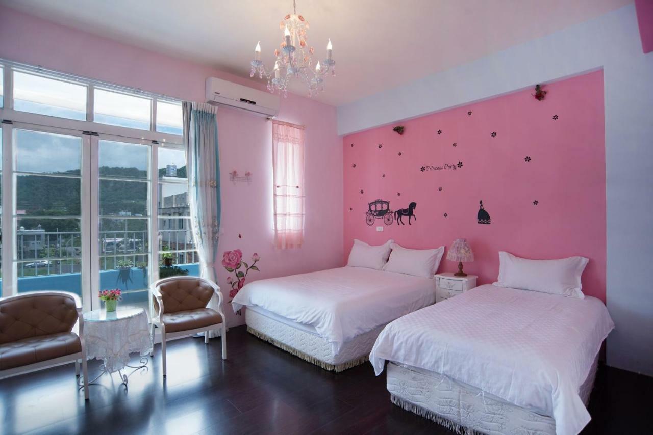 Rose Castle Apartment Taitung Bagian luar foto