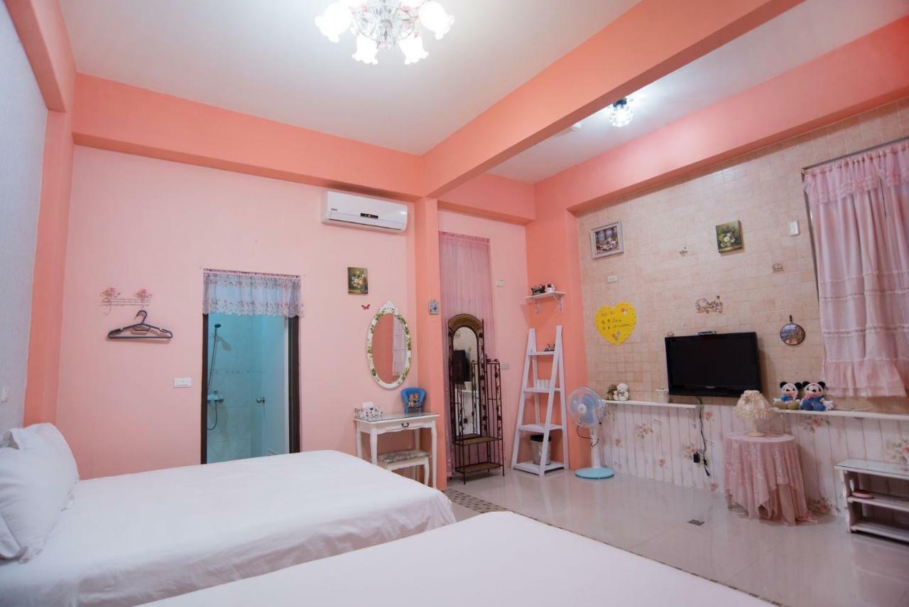 Rose Castle Apartment Taitung Bagian luar foto