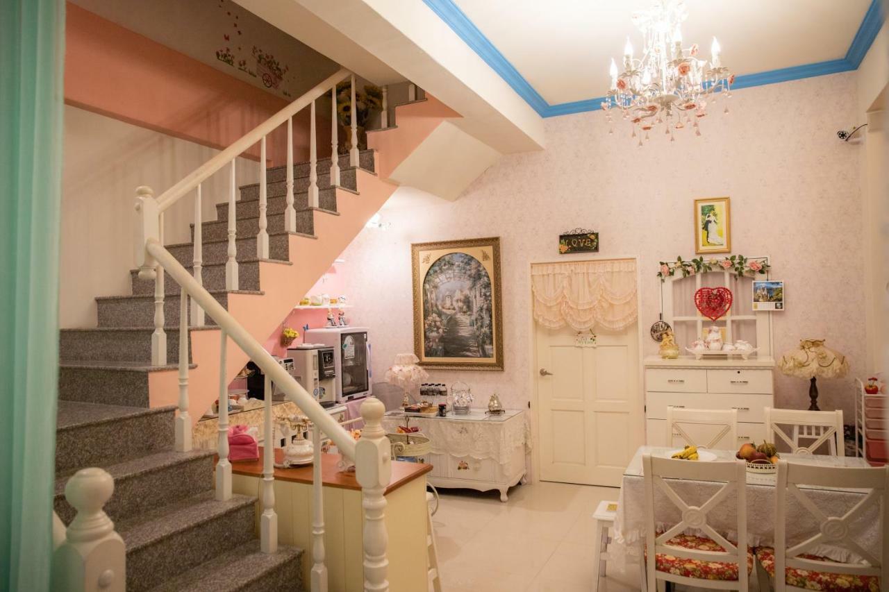 Rose Castle Apartment Taitung Bagian luar foto
